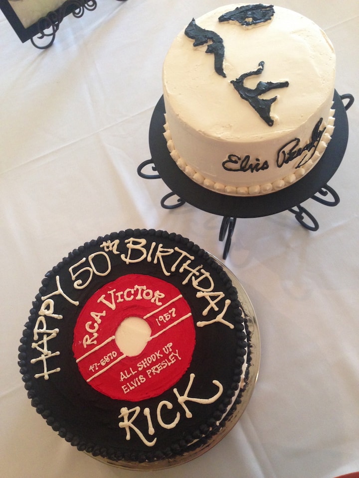 Elvis Presley Birthday cake and birthday cake in the shape of a record